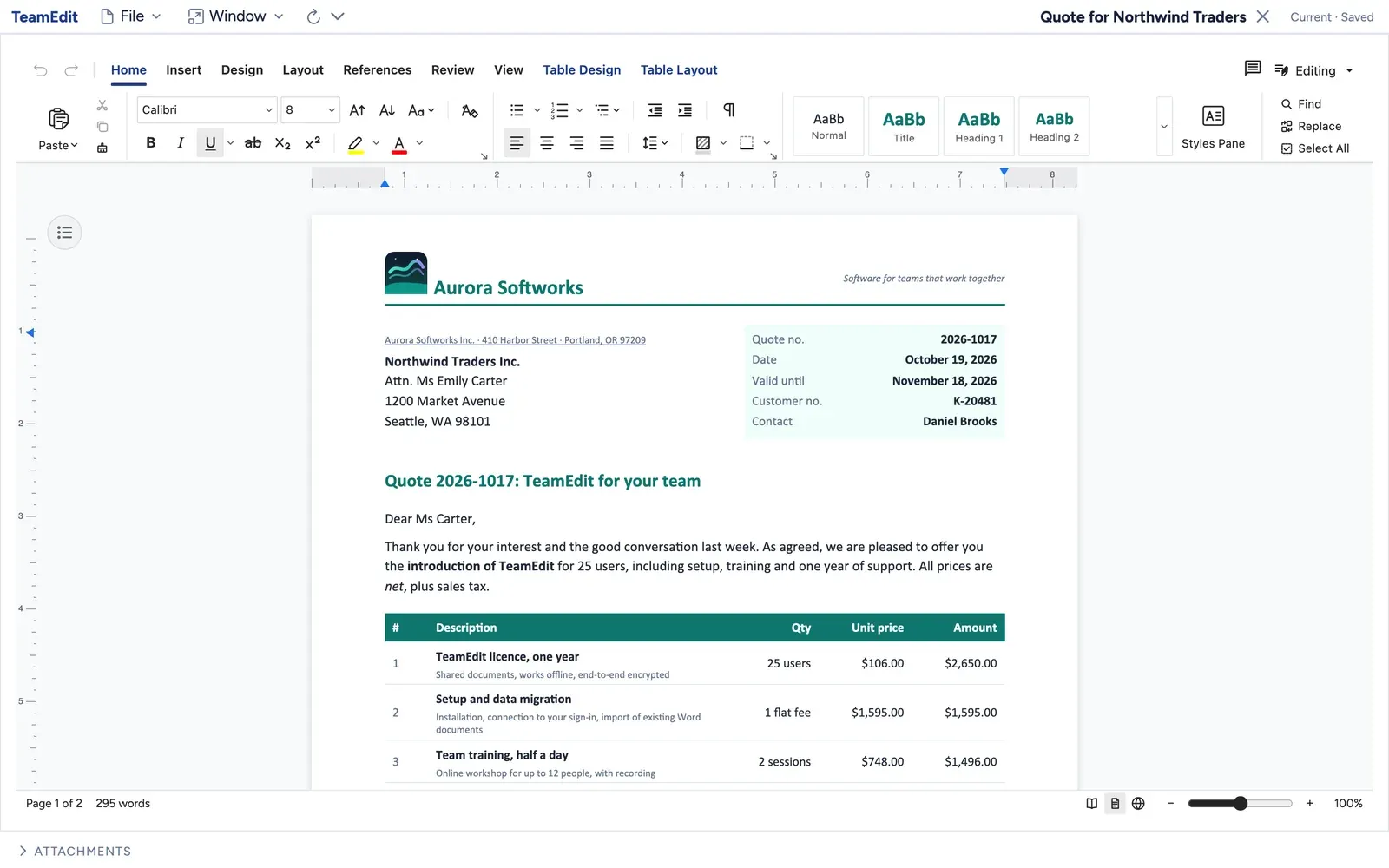 Un preventivo dai documenti di esempio: intestazione con logo, l’indirizzo accanto ai dati del preventivo e una tabella prezzi – con il cursore nella tabella compaiono le schede Table Design e Table Layout.